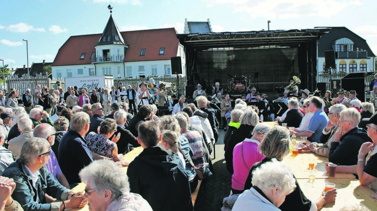 Sol, blæst og musik på Havnen