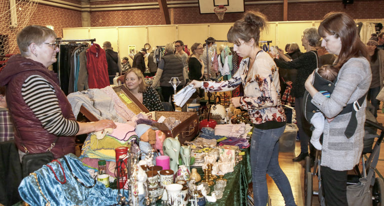 Hørby Bazar med masser af besøgende