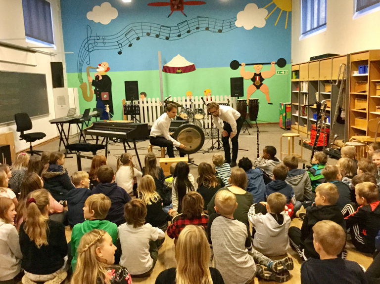 Levende musik på Flauenskjold Skole