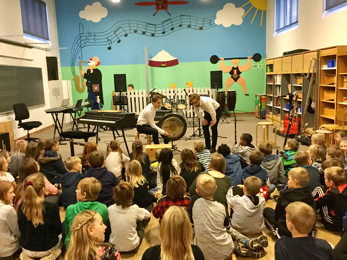 Levende musik på Flauenskjold Skole Levende musik på Flauenskjold Skole
