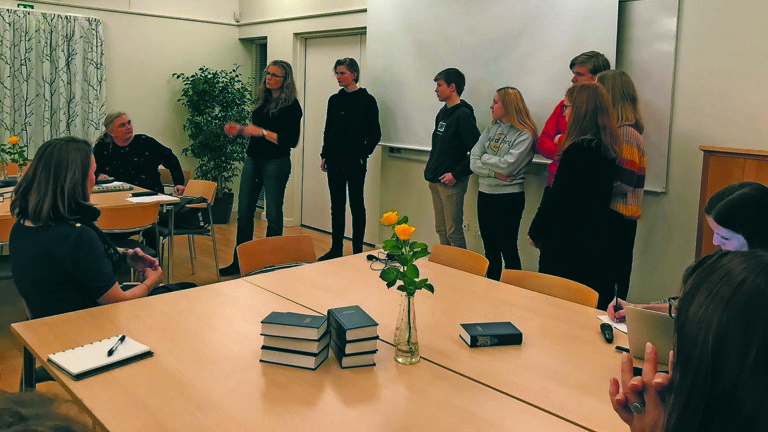Skoleklasse på Torslev Skole sætter mobilen  på stand-by – og på maksimalt brug!