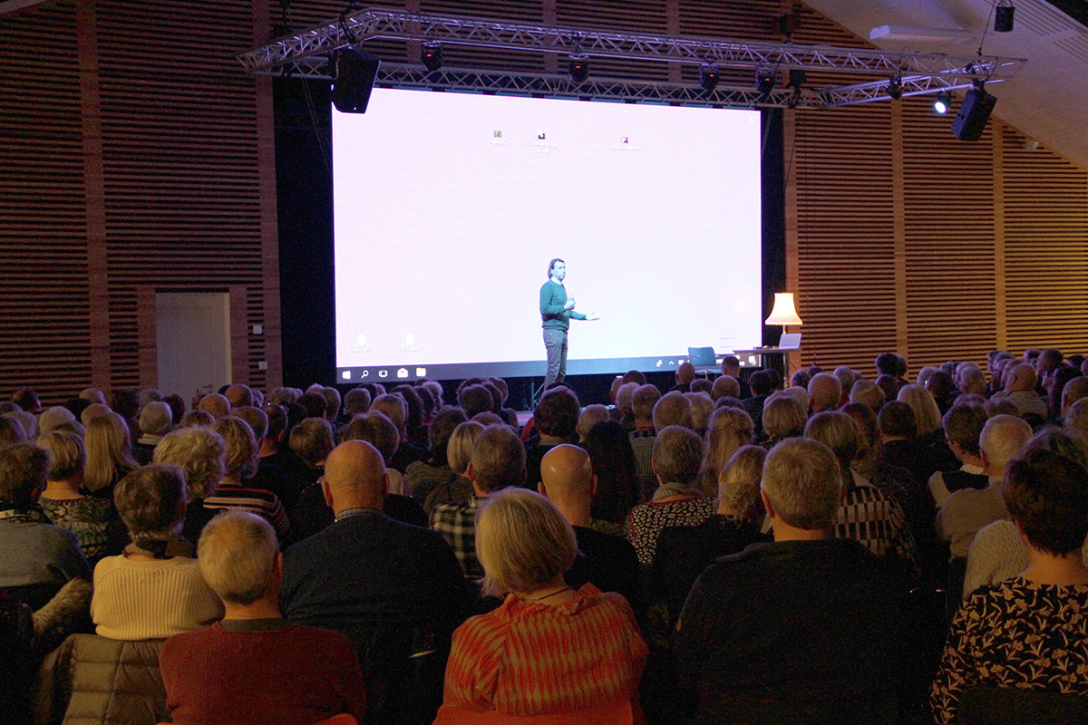 Fuldt hus til Anders Agger foredrag Fuldt hus til Anders Agger foredrag