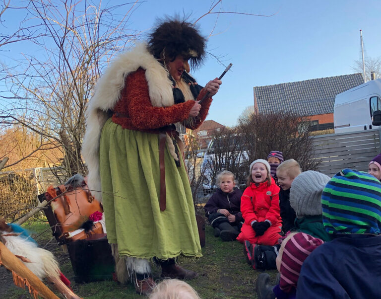 Besøg af trolden Dylle-mor i Dybvad Børnehave