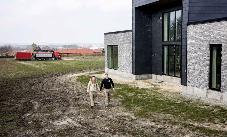 Katrine og Dennis har bygget deres drømmehus