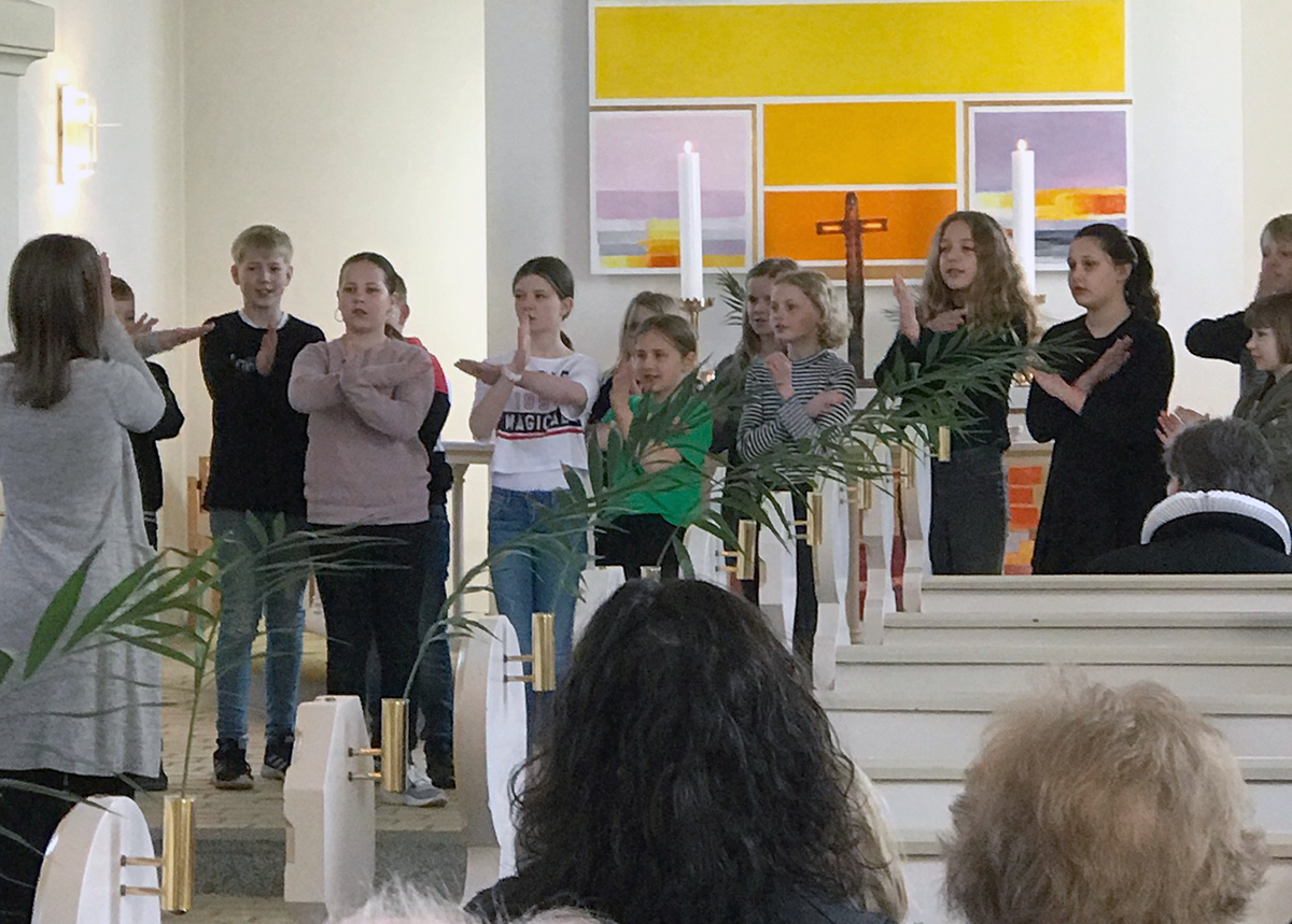 Palmesøndag i Østervrå Kirke Palmesøndag i Østervrå Kirke