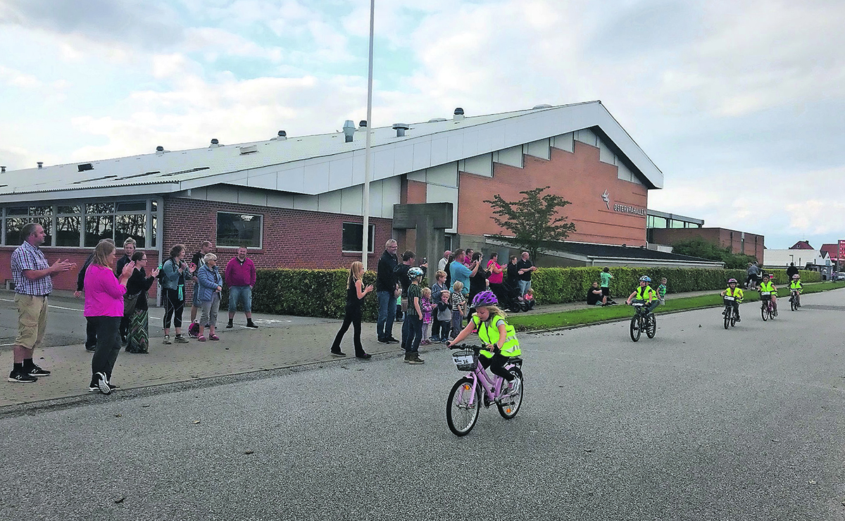 Skolebørn cyklede 63,75 kilometer for den gode sag Skolebørn cyklede 63,75 kilometer for den gode sag