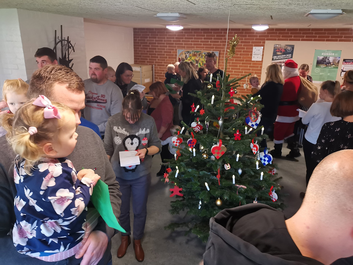 Juletræsfest i Legestuen Juletræsfest i Legestuen