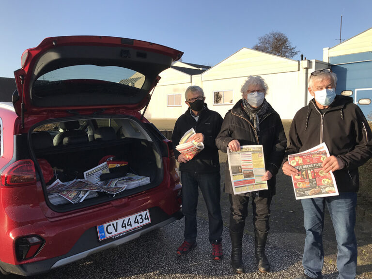 Første dag som avisuddelere