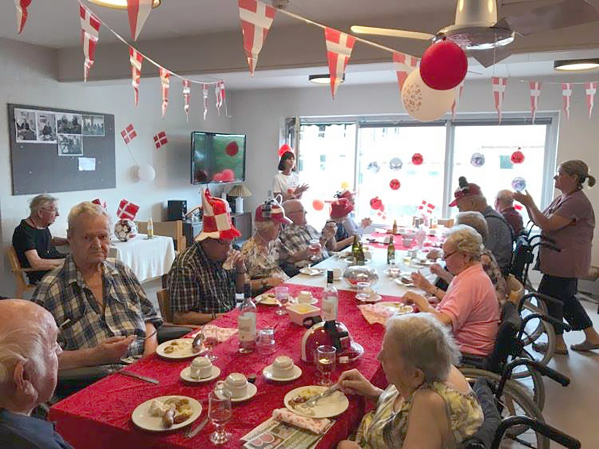 Fodboldfest på Østervrå Ældrecenter Fodboldfest på Østervrå Ældrecenter