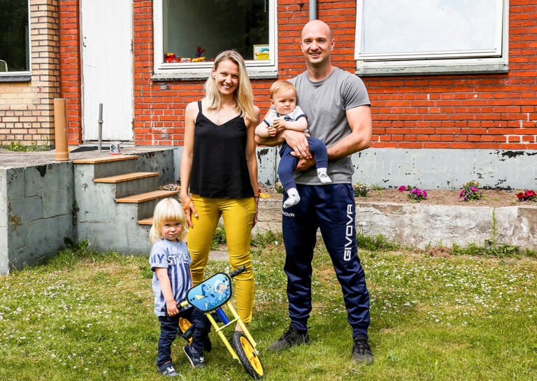 Darko tog selv det første skridt