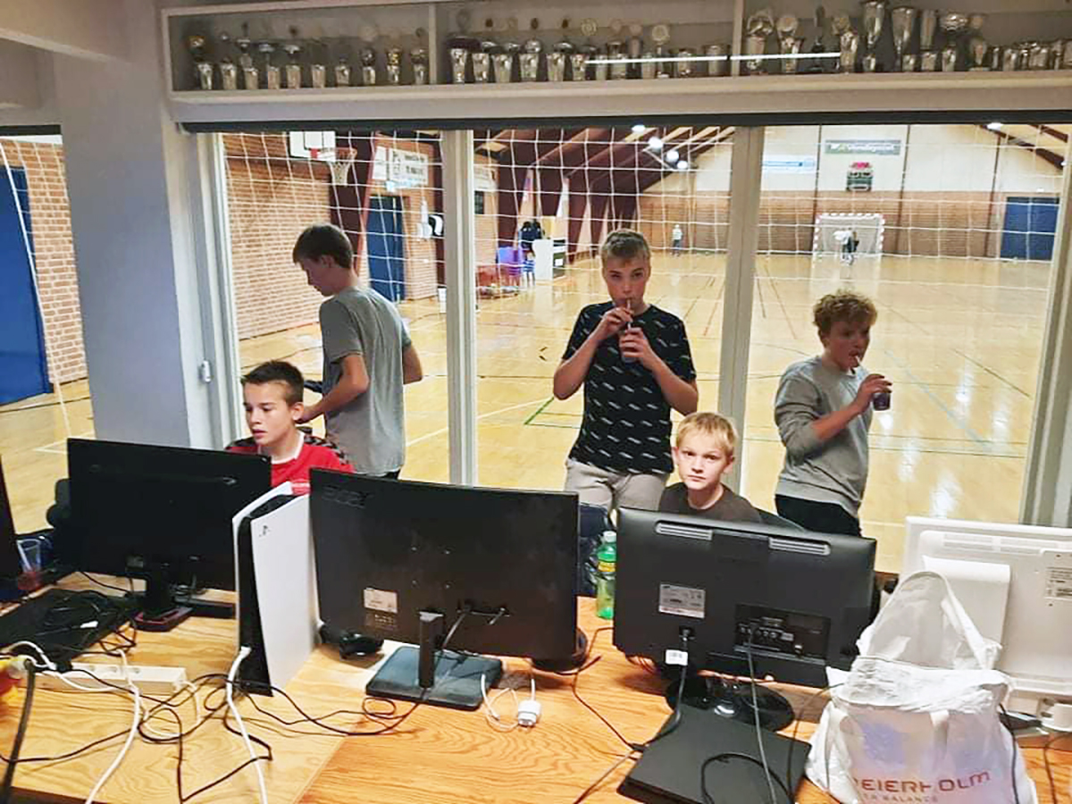 Stor aktivitet i Flauenskjoldhallen Stor aktivitet i Flauenskjoldhallen