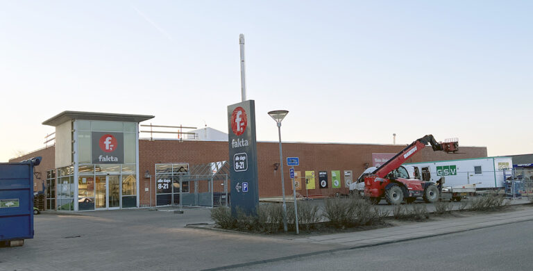 De arbejder hårdt på den nye discountbutik i Østervrå