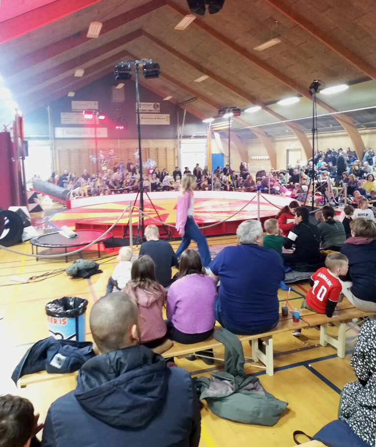 Cirkus Mascot besøgte Dybvad
