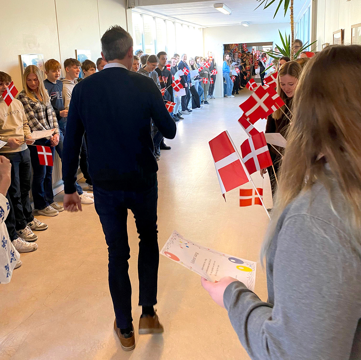 Festlig velkomst til ny skoleleder Festlig velkomst til ny skoleleder