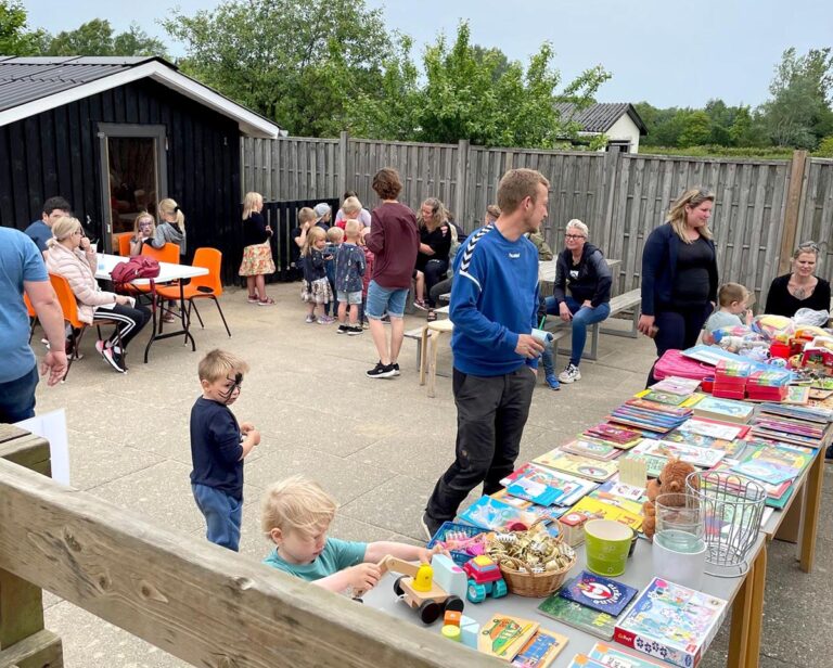 Hørby Børnehus slog dørene op til markedsdag