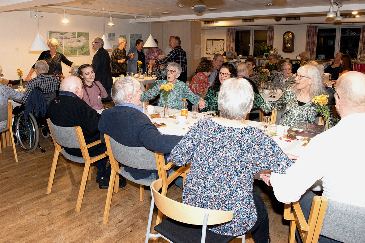 KANON efterårsfest for beboere og pårørende KANON efterårsfest for beboere og pårørende