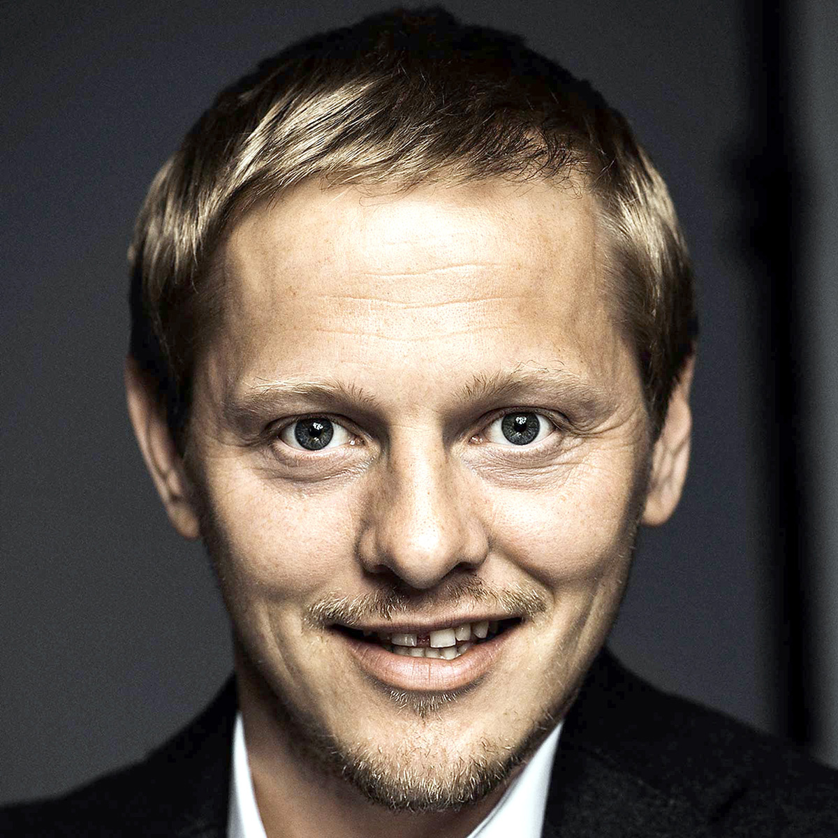 Foredrag af Thure Lindhardt<br>i Østervrå Kirke Foredrag af Thure Lindhardt<br>i Østervrå Kirke