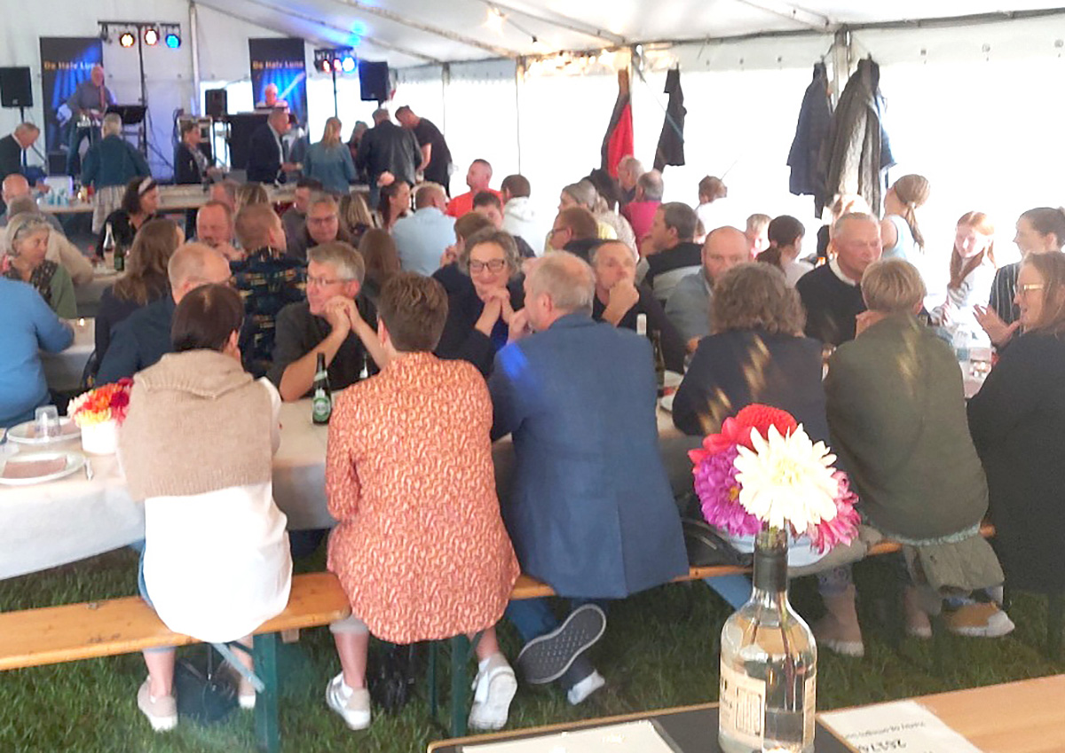 Vellykket byfest i Hørby Vellykket byfest i Hørby