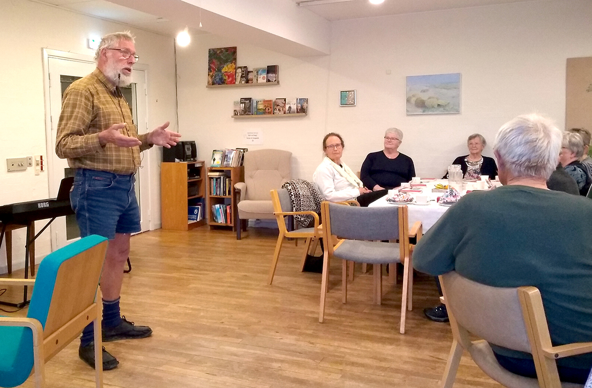Karsten ”Kortbuks” fortalte om samfundets små ”diamanter” Karsten ”Kortbuks” fortalte om samfundets små ”diamanter”