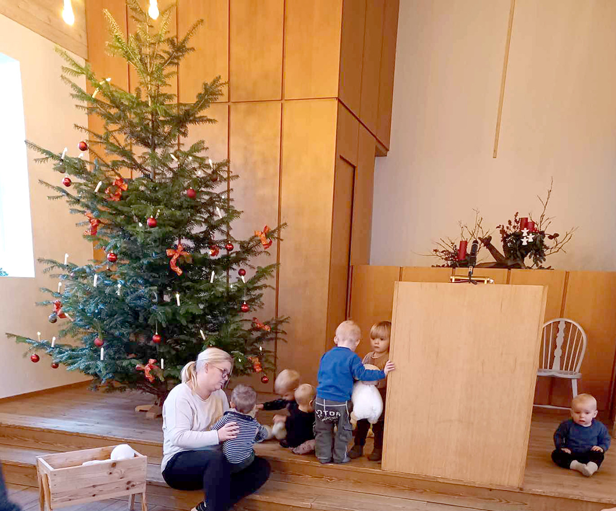 Livlige julegæster i Østervrå Adventistkirke Livlige julegæster i Østervrå Adventistkirke