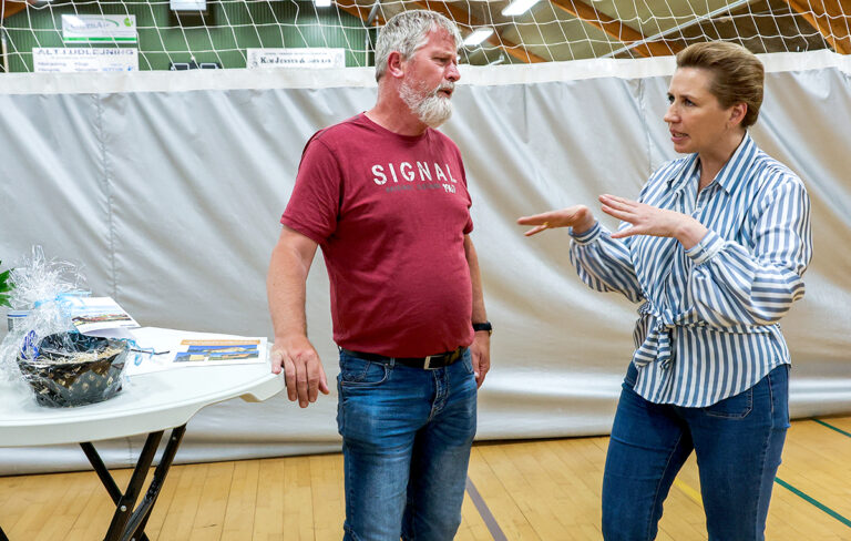 Borgermøde i Dybvadhallen om livet og udviklingen i landsbyerne