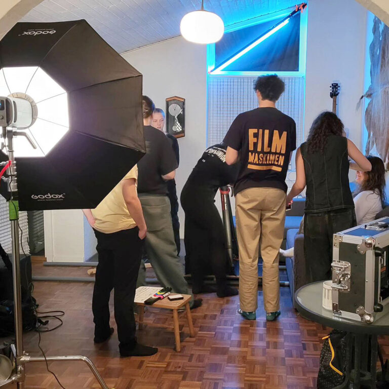 Unge filmskabere går på set i Nordjylland
