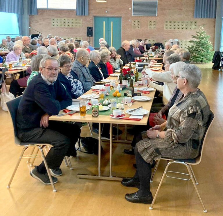 Stor opbakning til julefrokost hos Østervrå Seniorer
