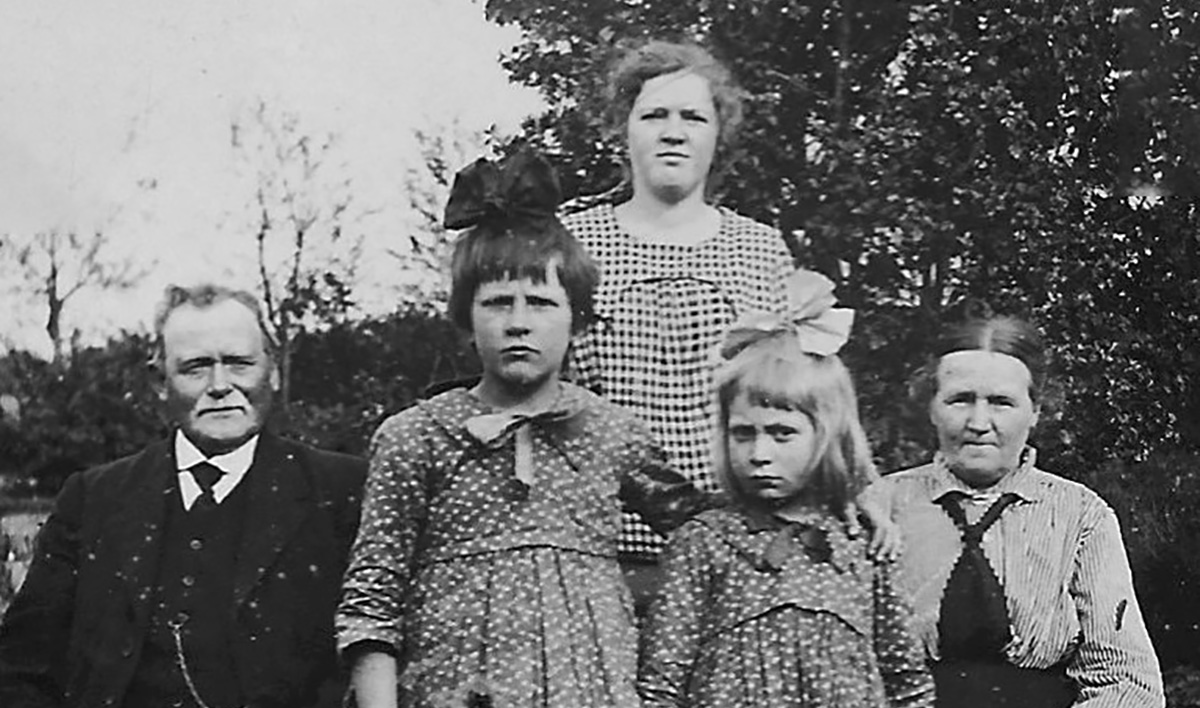 To wienerpiger i Østervrå i 1921 To wienerpiger i Østervrå i 1921