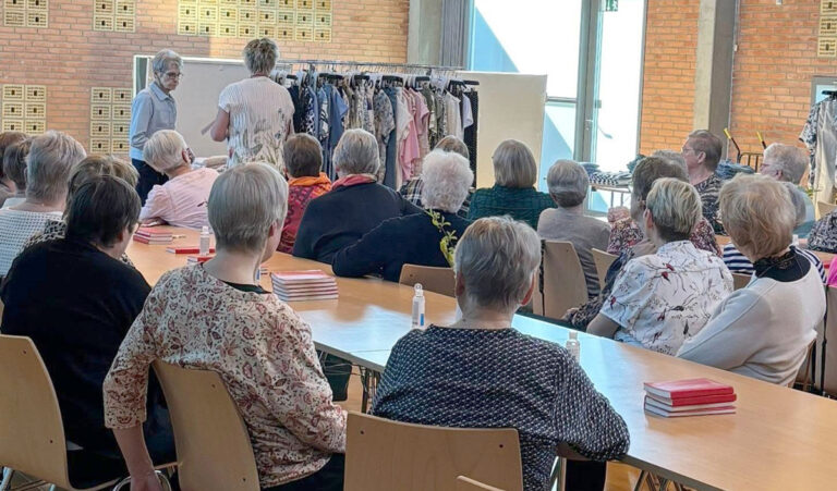Forårsmoden fra Nicoline fristede Østervrås seniorer