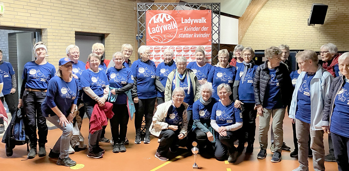 Ladywalk med deltagelse af mange Østervrå ladies Ladywalk med deltagelse af mange Østervrå ladies