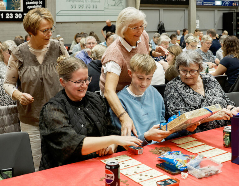 Festdage i Østervrå rundet af med succesfuldt Familiebanko