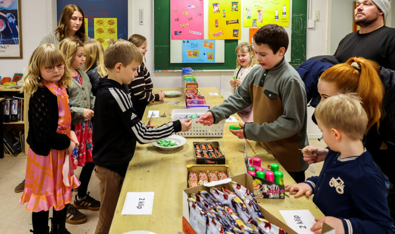 Årets skolefest fik Torslev Skole til at summe af liv