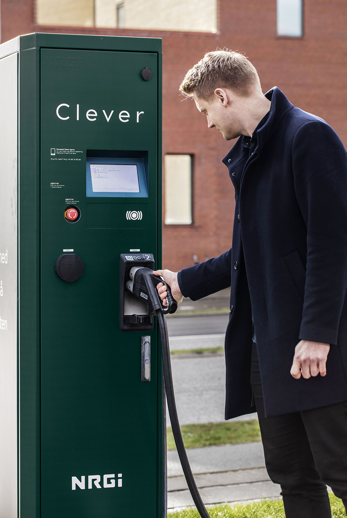 Clever klar med ladestation til elbiler på Trafikcenter Syd Clever klar med ladestation til elbiler på Trafikcenter Syd