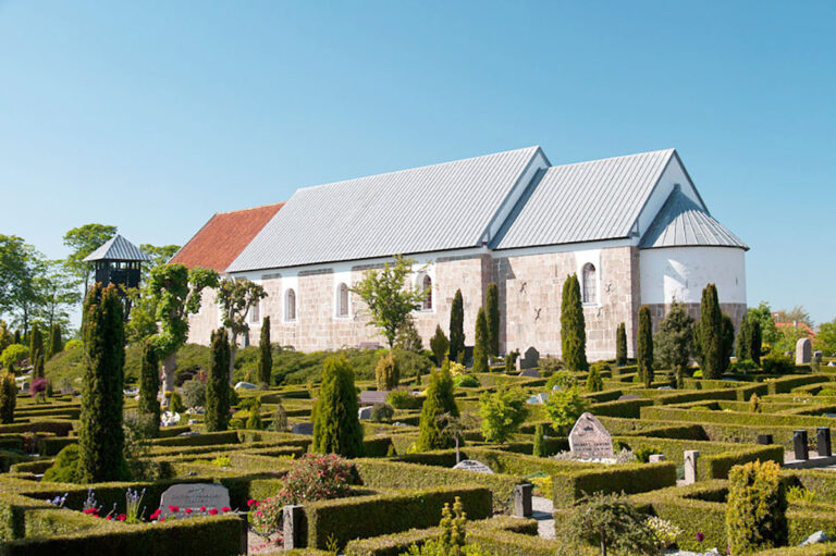 Jazztrio bringer sommerstemning til Tårs Kirke