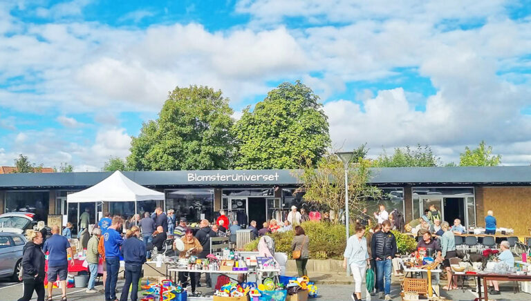 Masser af liv på Butikstorvet under Tårsdagene