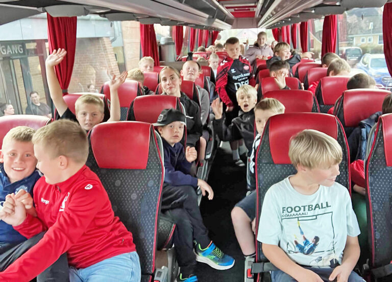Håndboldglæde, fællesskab og medaljer til ØVI i Struer